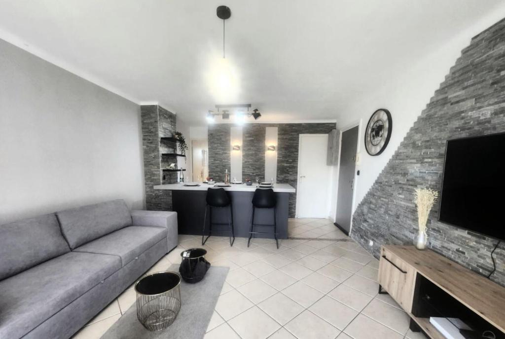 Aiglon YourHostHelper, Saint-Raphaël