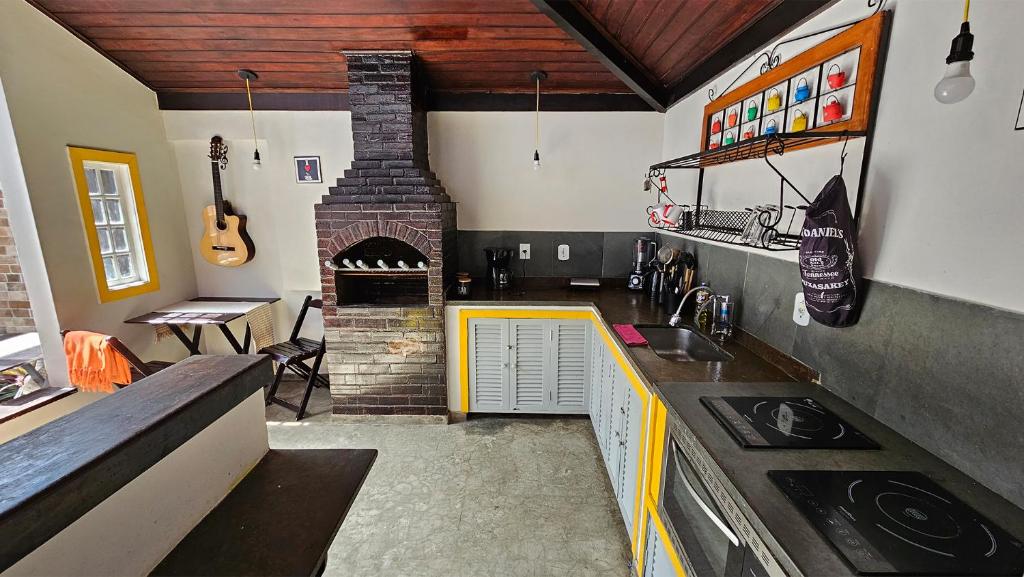 Kitchen, Beach Guest House - GMT in Rio De Janeiro