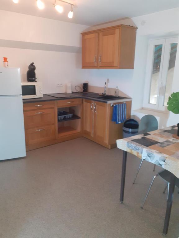Appartement T2 centre les Abrets - 1