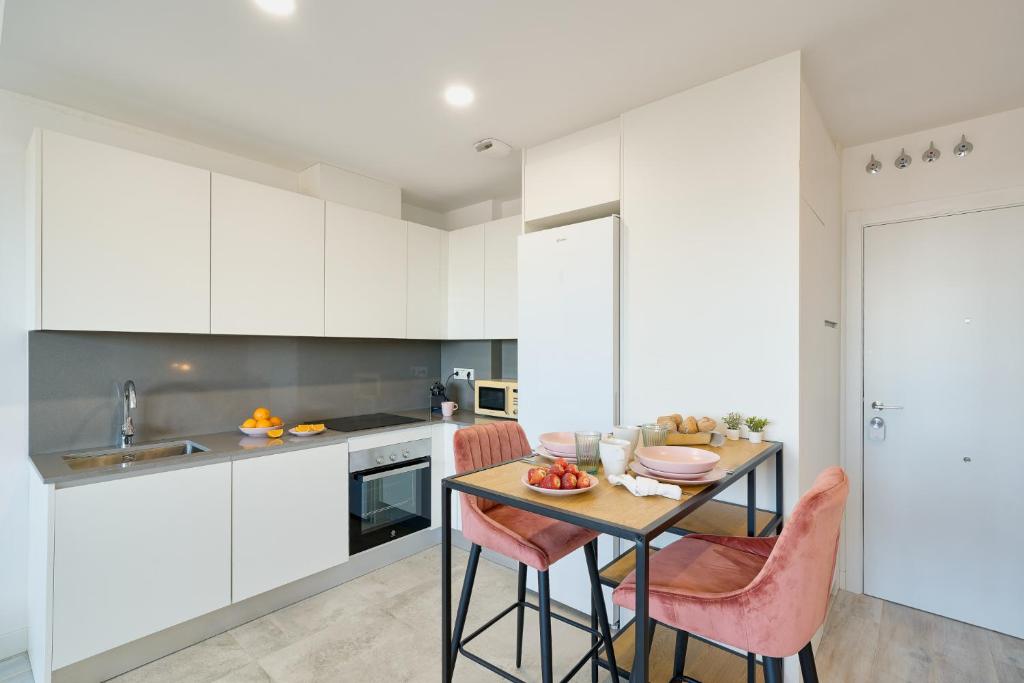 Málaga Skyline By Lovely Rentals - 4