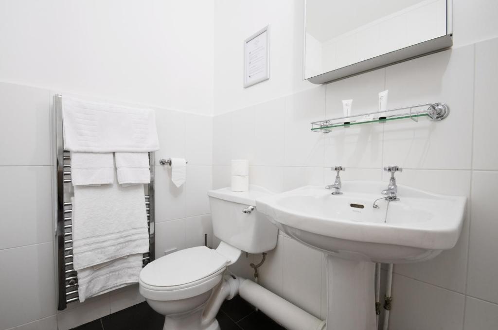 The White Hart Inn photo