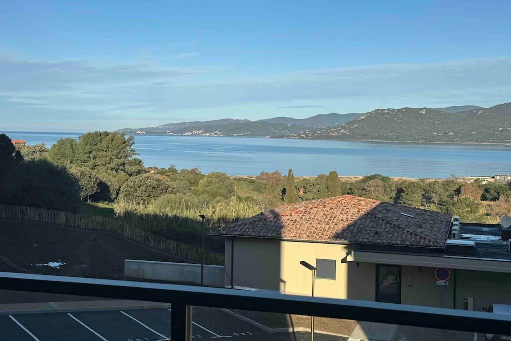 Appartement récent, tout confort , vue mer, plage à 5min, Propriano