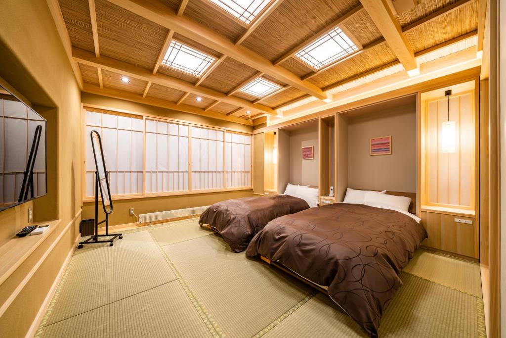 Deluxe Japanese-Western Style Twin Room