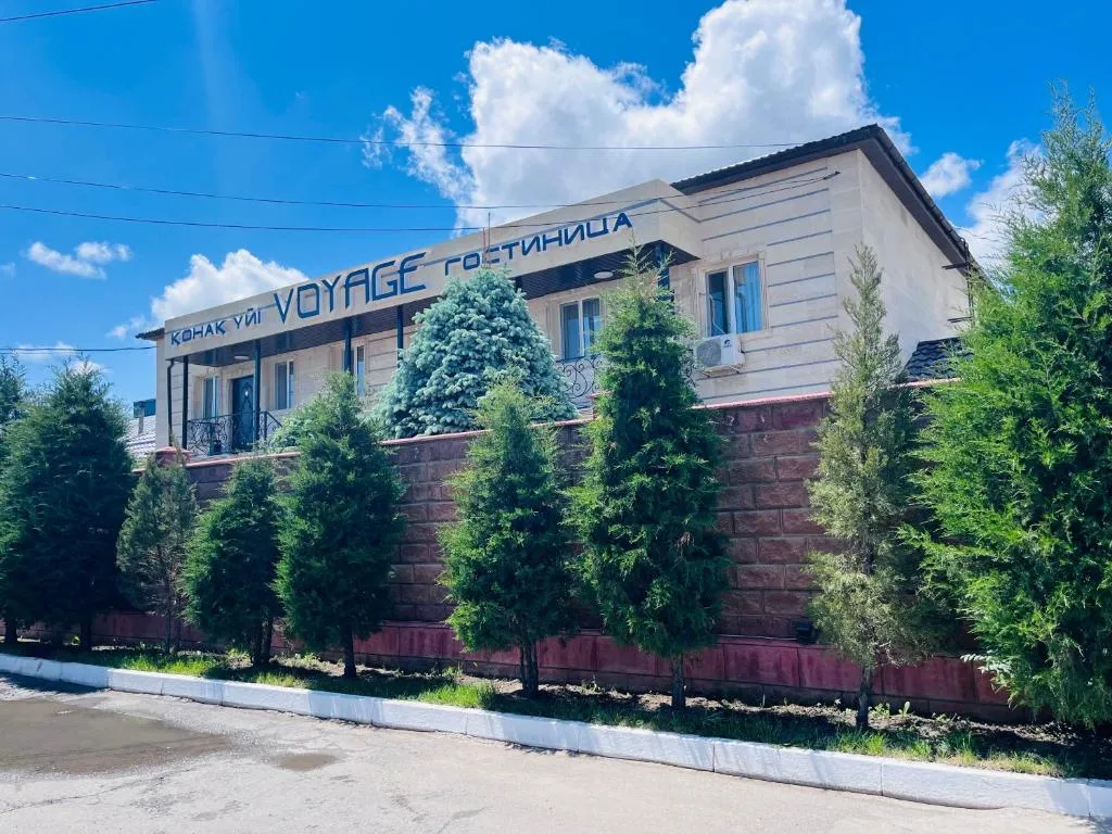 Вояж，位于塔拉兹的酒店