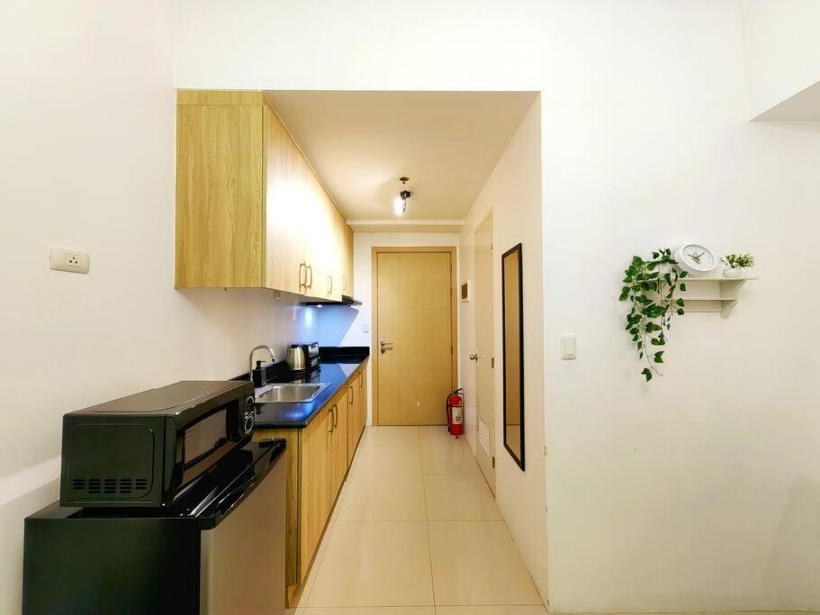 1BR Condotel with Balcony at SM Light Residences #LT05, Manila