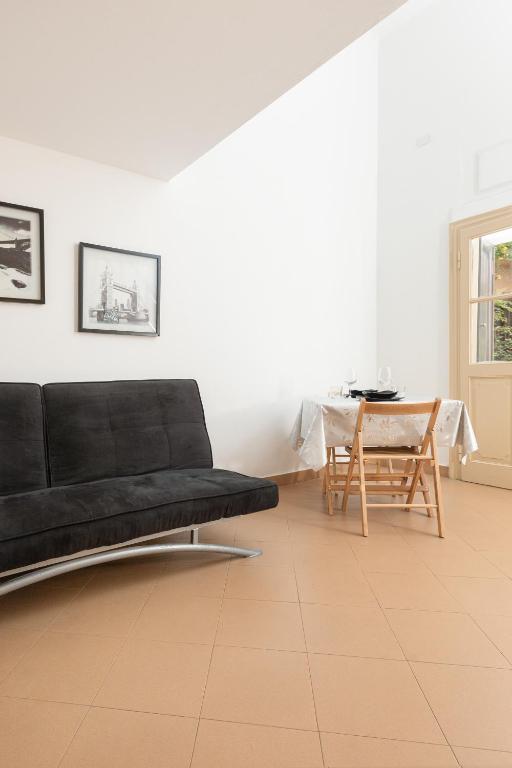 Cream Little Apartment - M1 - City Center - 3