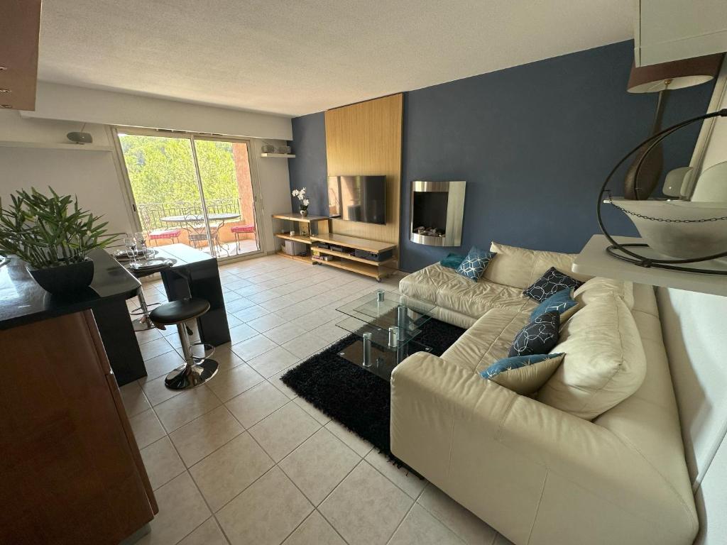 Superbe 3pièces, balcon, garage, clim, piscine, Mougins