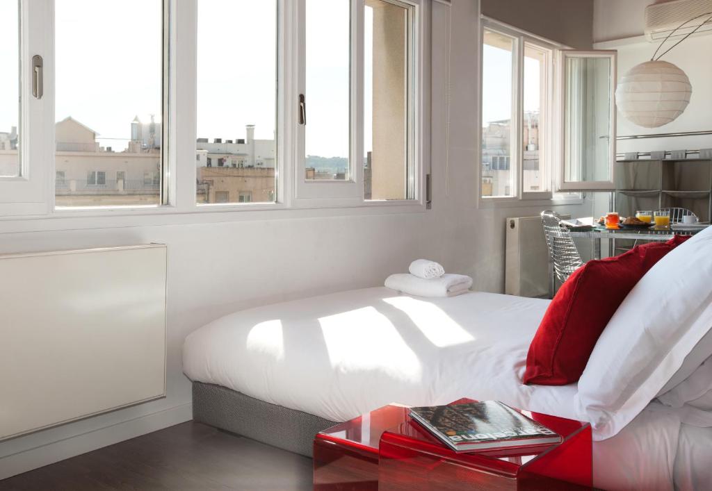 Enjoybcn Coliseum Apartments photo