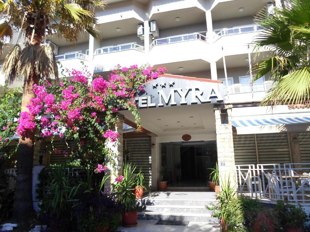 Myra Hotel — Hotel building in Marmaris, Mugla