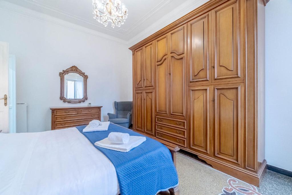 GuestHost - Genova San Fruttuoso Vintage & Roomy Flat - 3