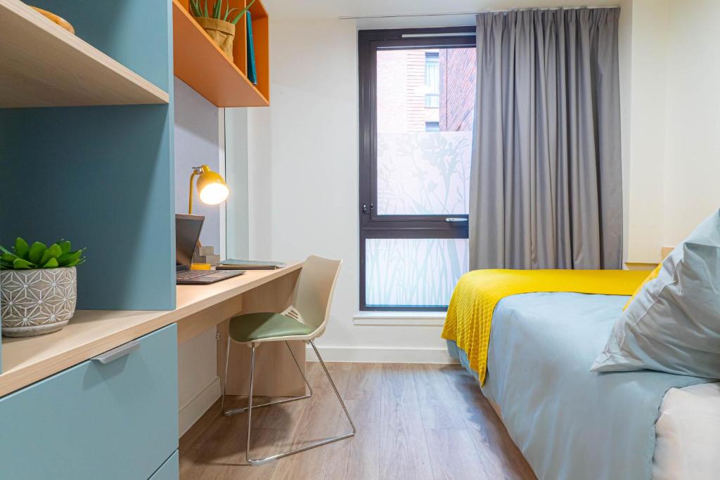 Student Only, Ensuite-in a Stylish Apartment at Signal Place, Nottingham