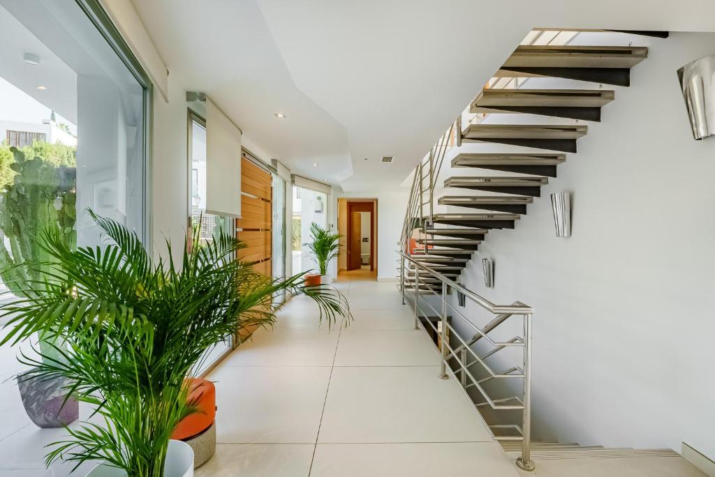Luxury Villa-Los Naranjos Golf Club - 5