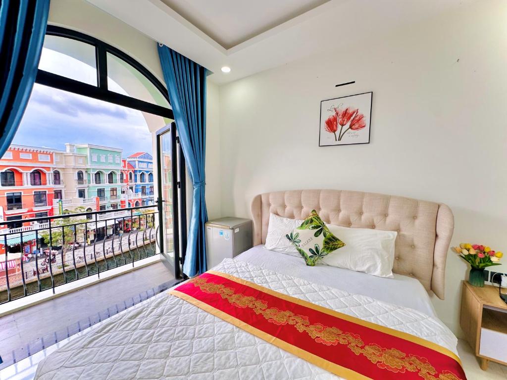 Local Spa Mini Hotel Grand World River View Local Spa Mini Hotel Grand World River View