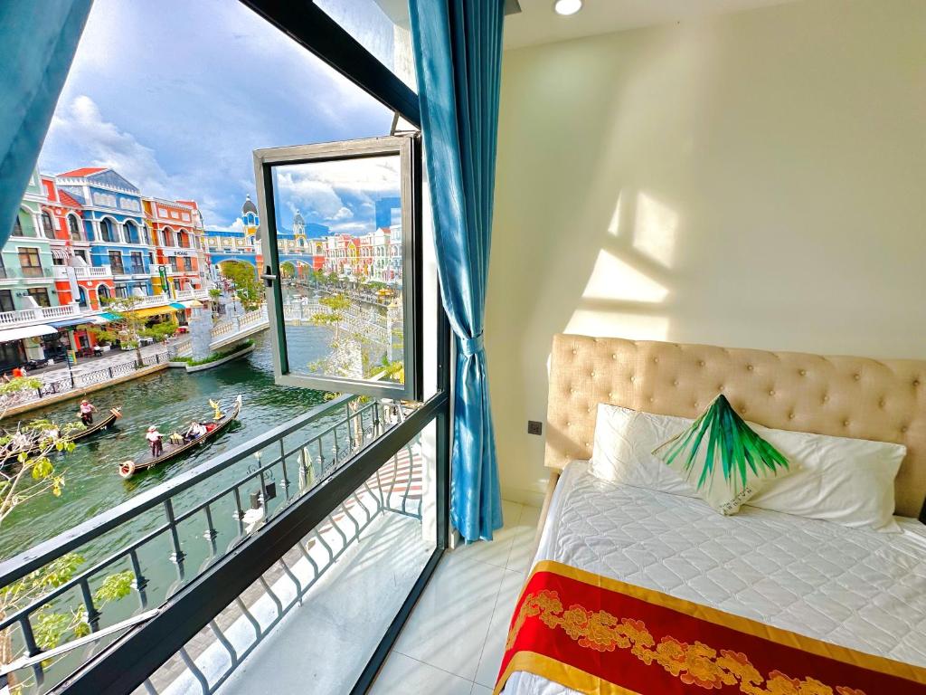 Local Spa Mini Hotel Grand World River View Local Spa Mini Hotel Grand World River View