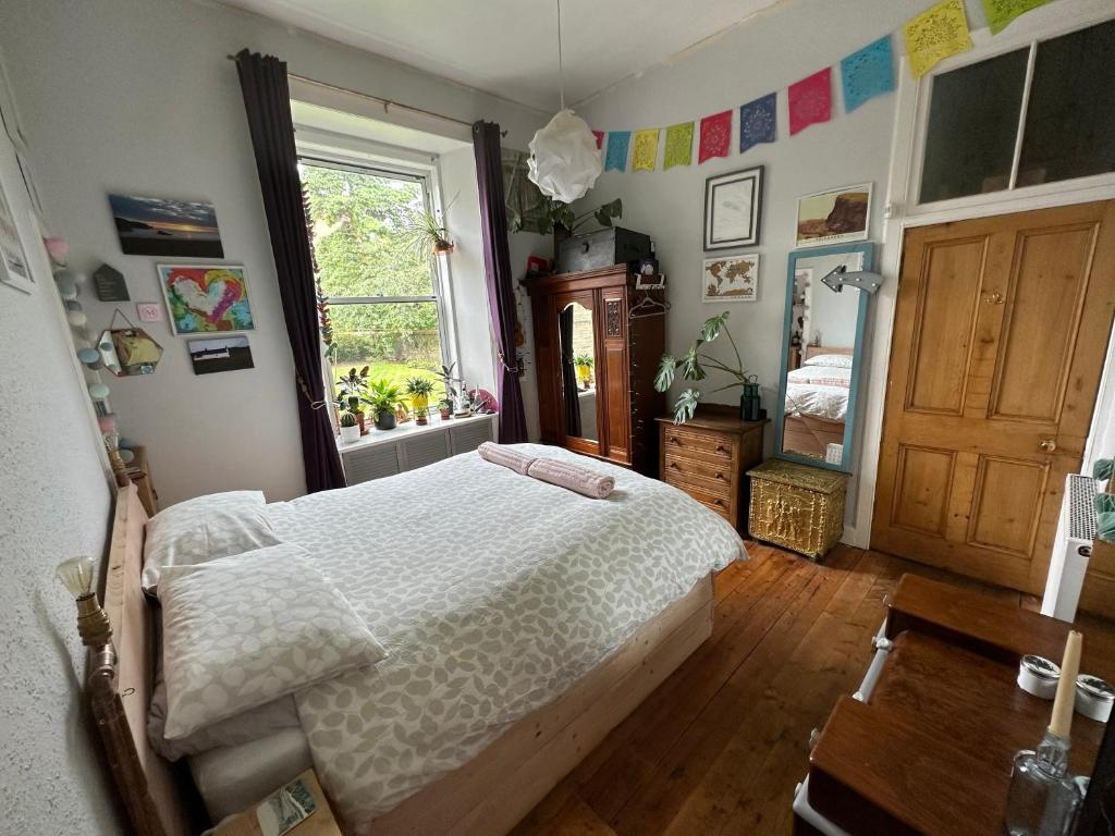 Quirky apartment in Leith, Edinburgh