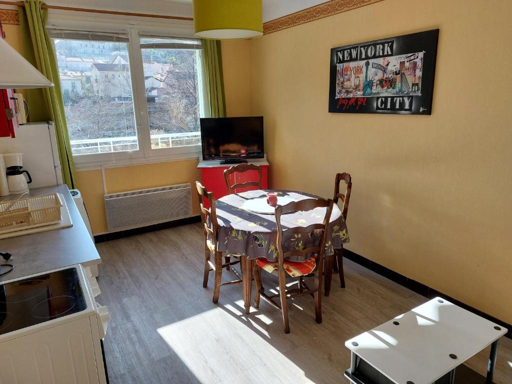 Appartement F2 situé à Amélie les Bains - Boulevard de la petite Provence - 3