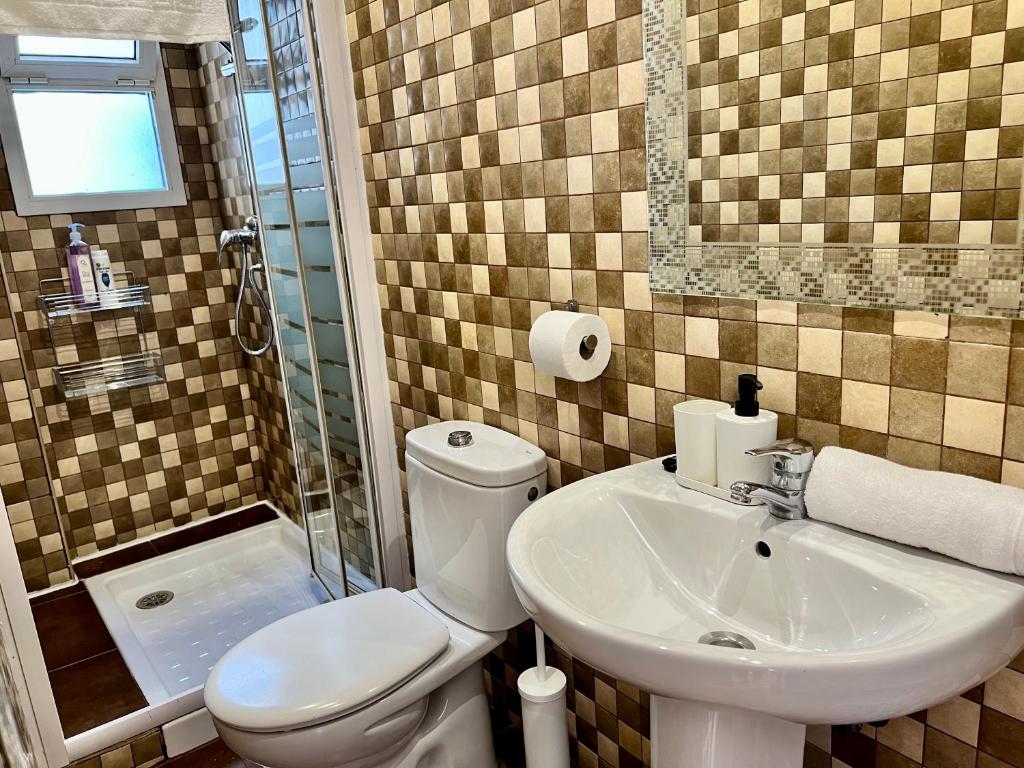 Amazing 3Bedroom Apartment in Capuchinos by Easytrip - 5