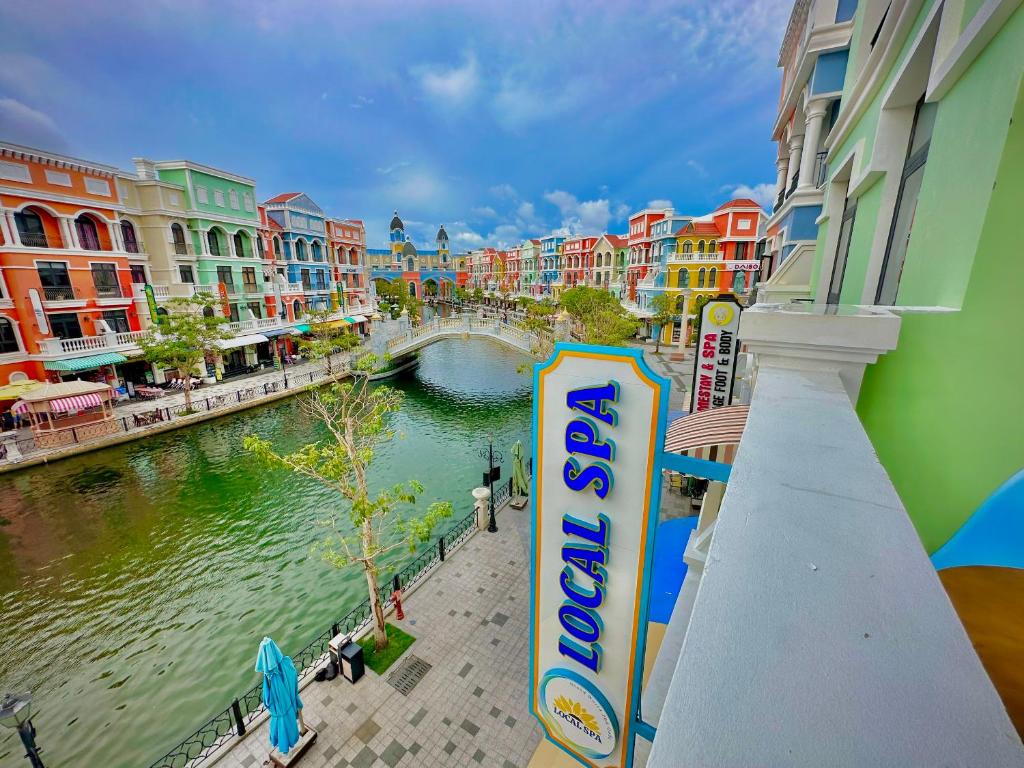 Local Spa Mini Hotel Grand World River View Local Spa Mini Hotel Grand World River View