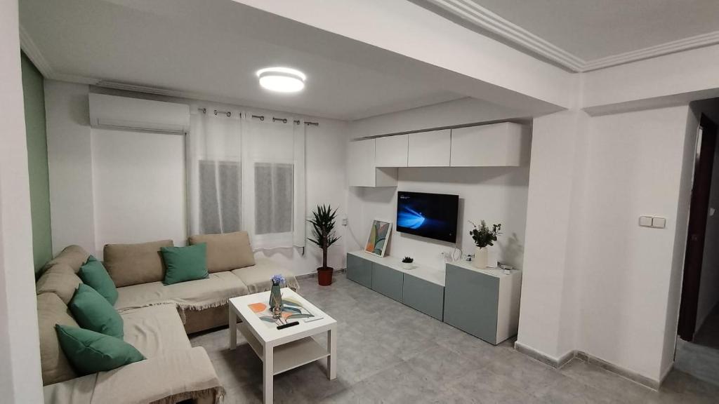 Sea view apartment, first line on the beach, Remote work - 3