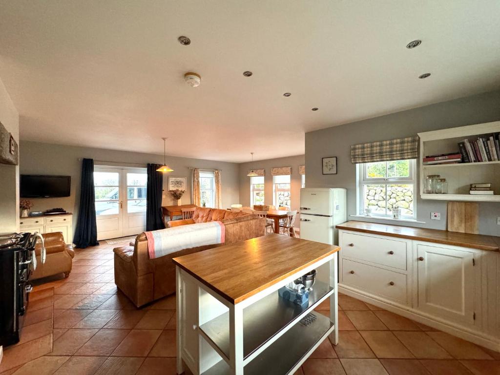 Holly Tree Cottage, Annalong photo 2