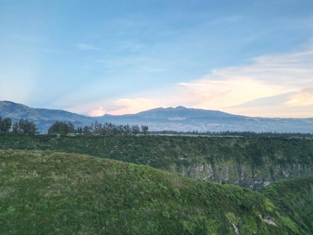 Hacienda Jimenita Wildlife Reserve，位于Puembo的酒店