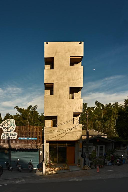 Seaside Snooze, Siao Liou-čchiou