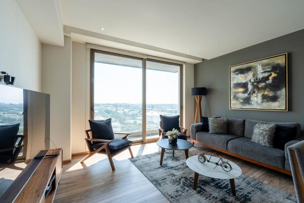 Luxury Escape near Andares Modern Retreat - 2