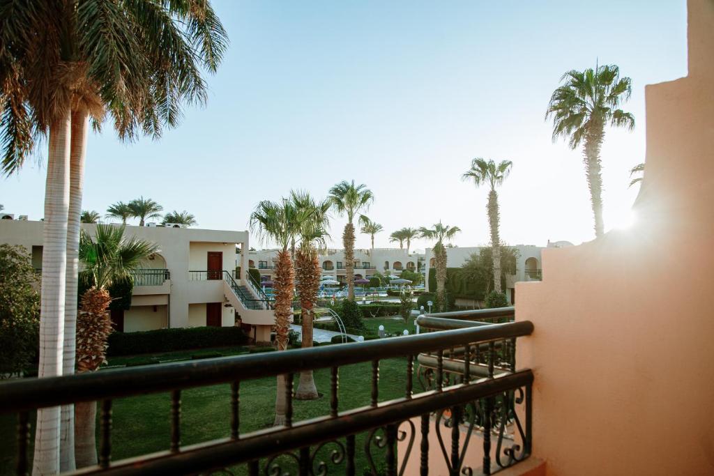 Ali Baba Palace Resort - Families and Couples Only — Hotel building in Hurghada, Red Sea