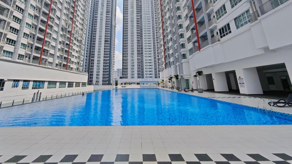 Swimming pool, Exclusive Razak City Residence at Sungai Besi, Kuala Lumpur by LibertyHome. in Kuala Lumpur