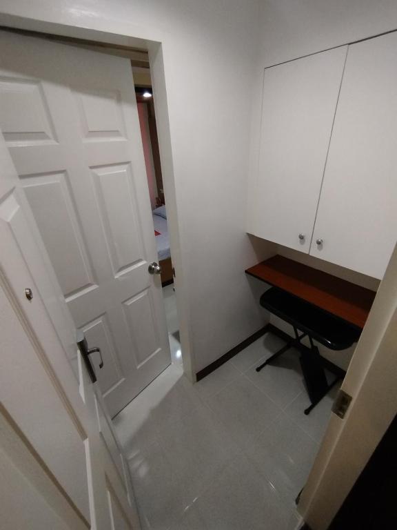 ホテル ソゴ ティモグ (Hotel Sogo Timog) 間取り図（客室）