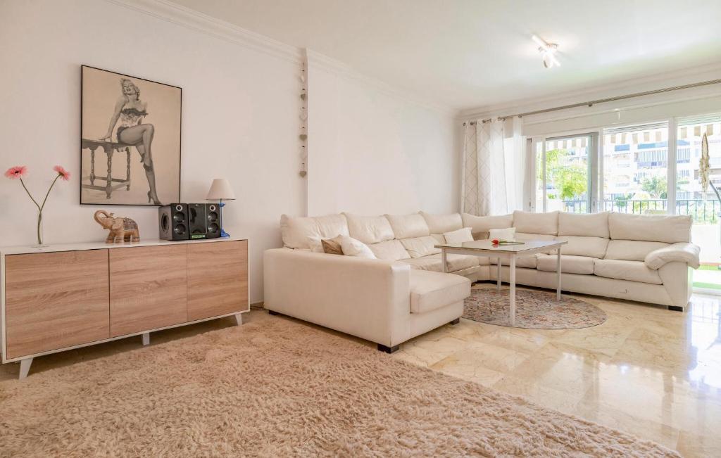 Nice Apartment In Las Lagunas De Mijas - 4