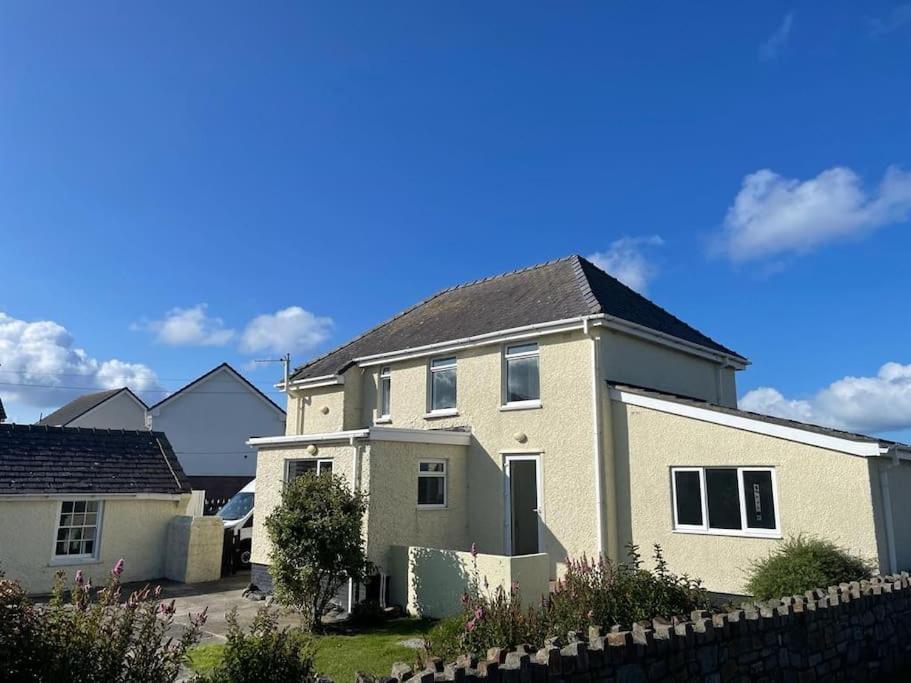 Beach House in Anglesey, Trearddur Bay photo 5