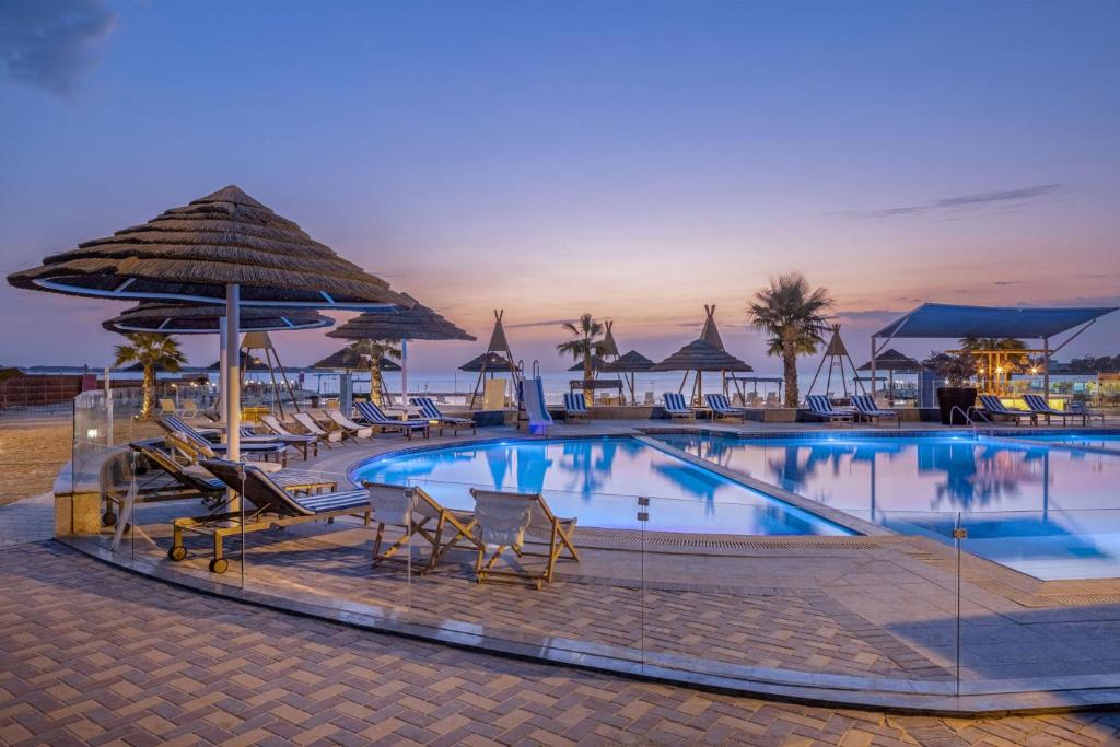 Braira AL Azizia Resort and Hotel 