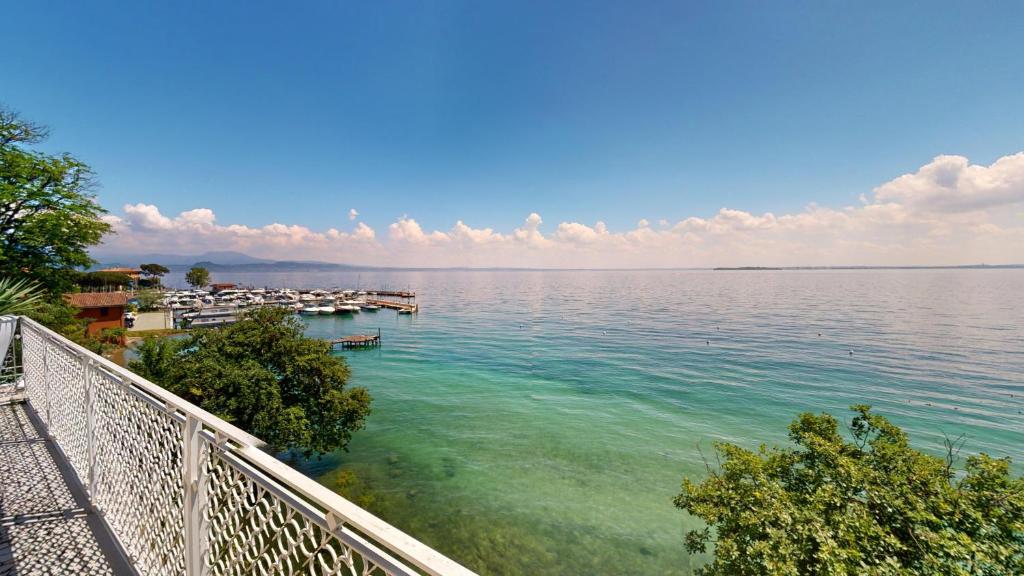 Villa Flora luxury pool-BGL - 4