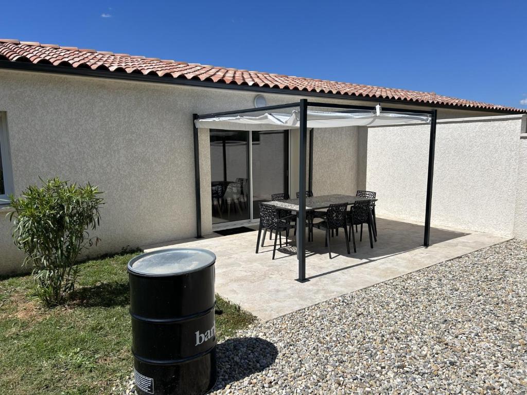 Vacances en Ardèche "maison pont d'arc" - 3