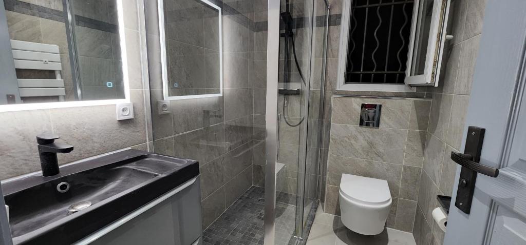 Chambres privées dans Villa des Lauriers - 3