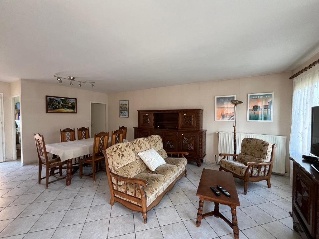 Maison T3 à Arcachon, proche plage et centre, 2 chambres, terrasse avec BBQ - FR-1-319-551 - 2
