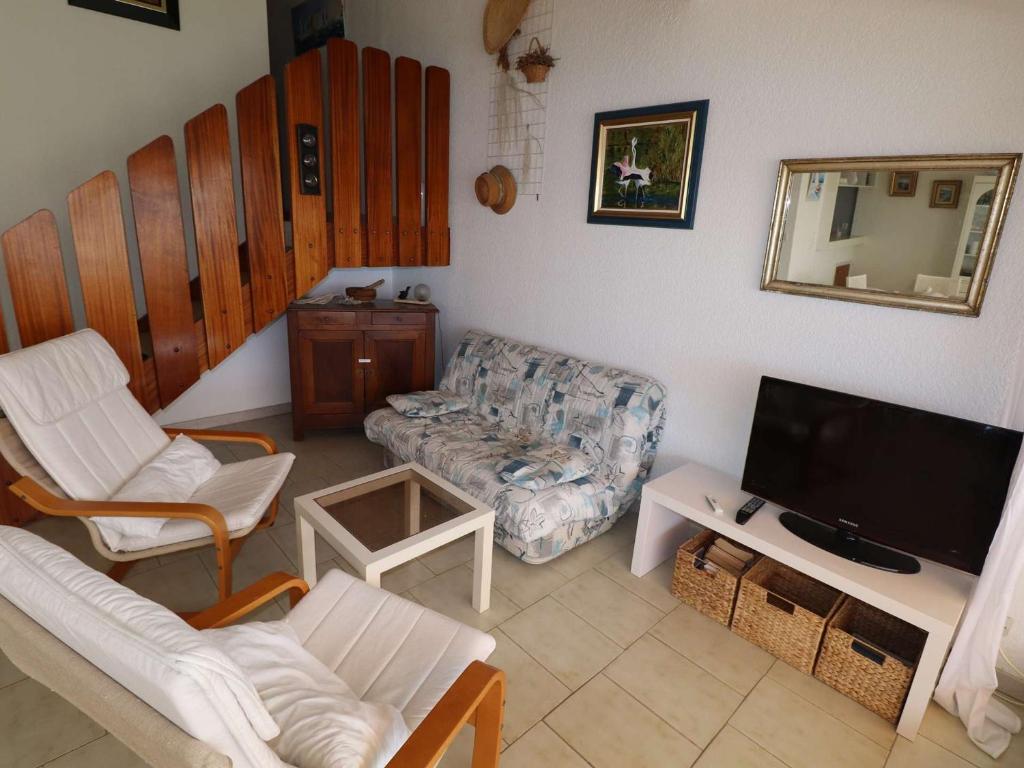 Marina 2 pièces avec terrasse et parking, animaux admis, proche plage - FR-1-307-260 - 4