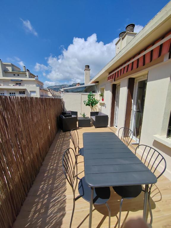 T1 avec grande terrasse, hypercentre ,climatise - 1