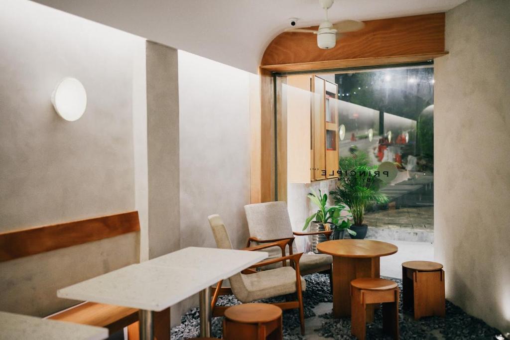 Restaurant, Attrus Bed & Breakfast . 聚 in Johor Bahru