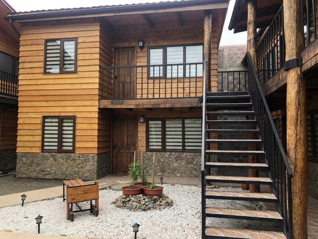 Magellanicus Rustic Suites - 3