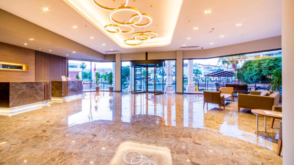 Ada Julian Marmaris — Hotel building in Marmaris, Mugla