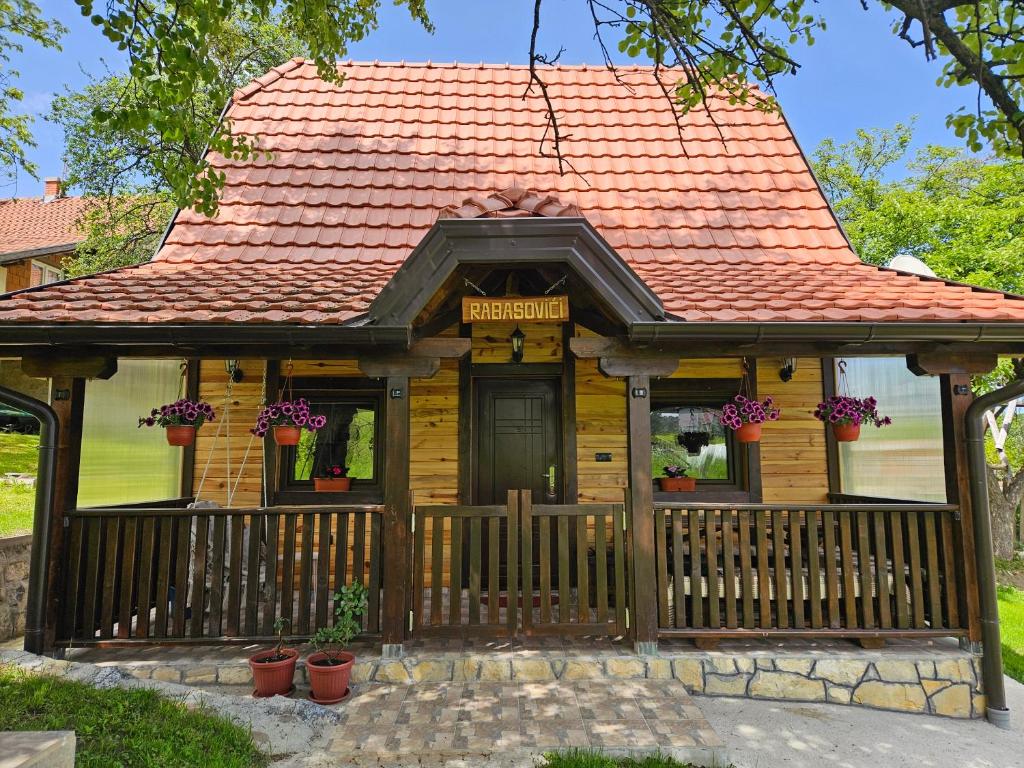 Brvnara ispod stare kruške - 4