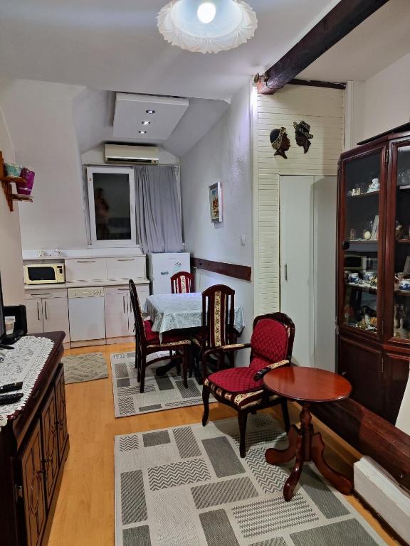 Zemun Centre Loft, Zemun