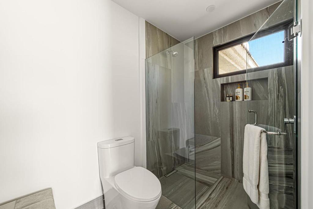 Unit 168- Casa Sangria - OCEANFRONT - Fully Renovated - 4
