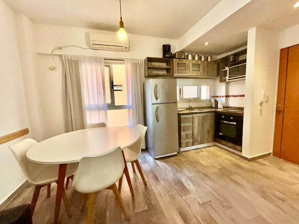 Excelente departamento nuevo en Almagro 2 ambientes a 100 metros del hospital Italia, Hotel in Buenos Aires