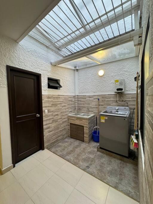 Hermosa casa en Medellín. - 3