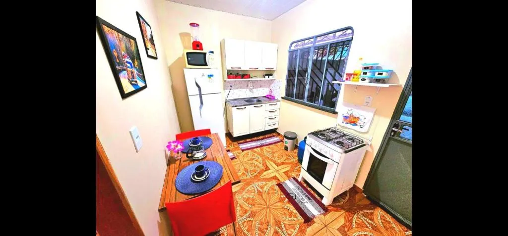 Cida Flats - AP aconchegante a 10 minutos do centro com garagem exclusiva, hotel in Boa Vista