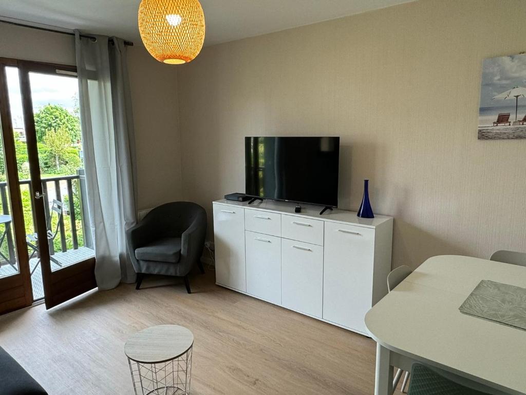 Appartement 2P rénové à Cabourg, proche plage et thalasso, avec balcon et parking, 4 pers. - FR-1-487-368 - 2