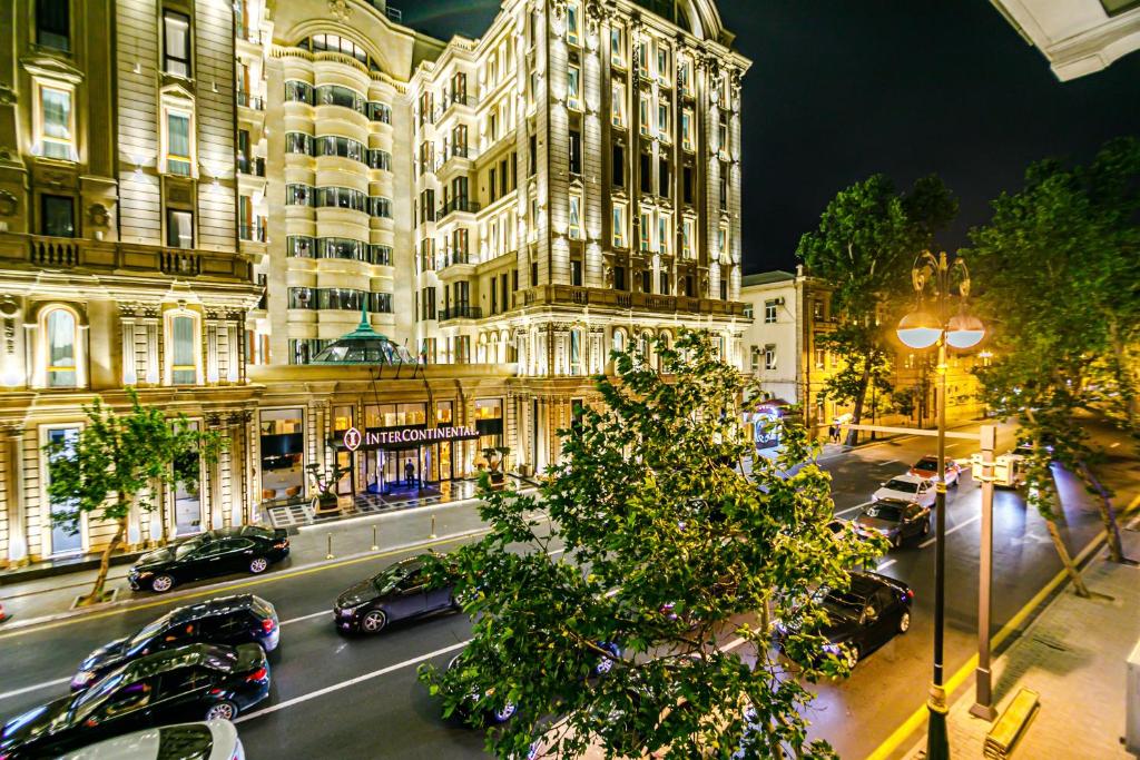 View Formula 1 street, Baku